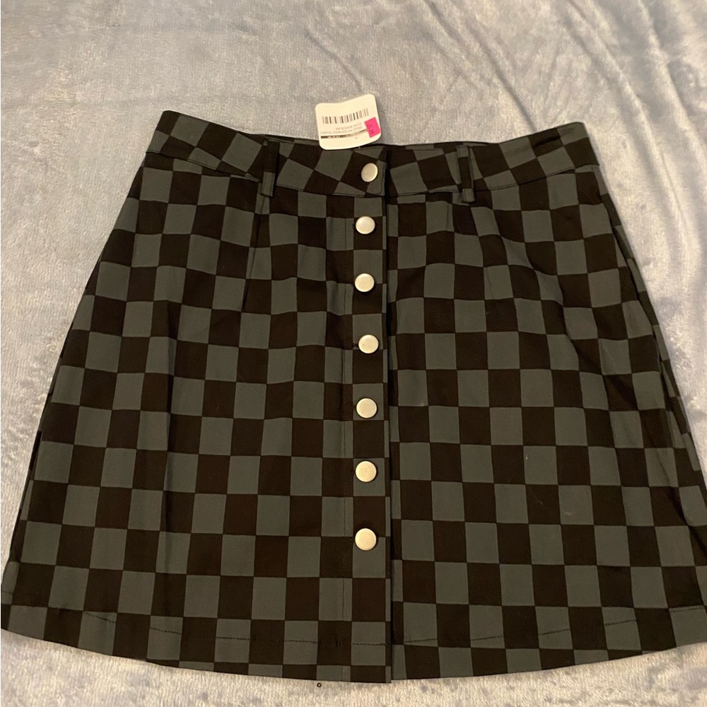HYFVE Gray and Black Checkered Skirt Women’s Sz S Short Button Up Front NWT